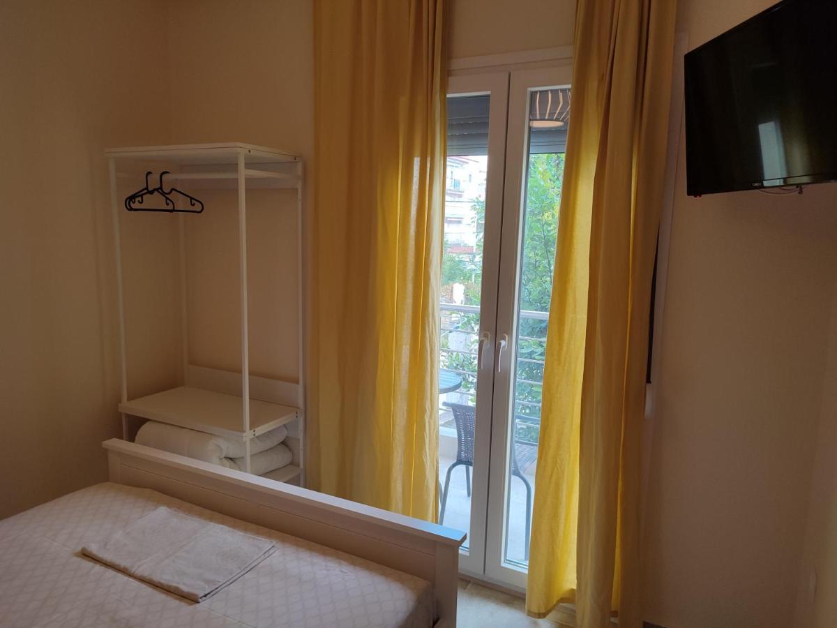 Estrella Rooms Nea Kallikrateia 외부 사진