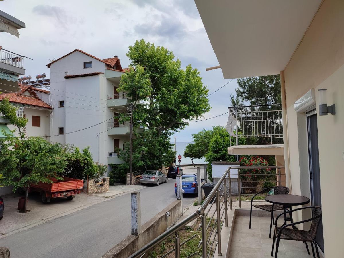 Estrella Rooms Nea Kallikrateia 외부 사진