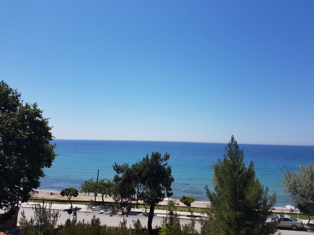 Estrella Rooms Nea Kallikrateia 외부 사진