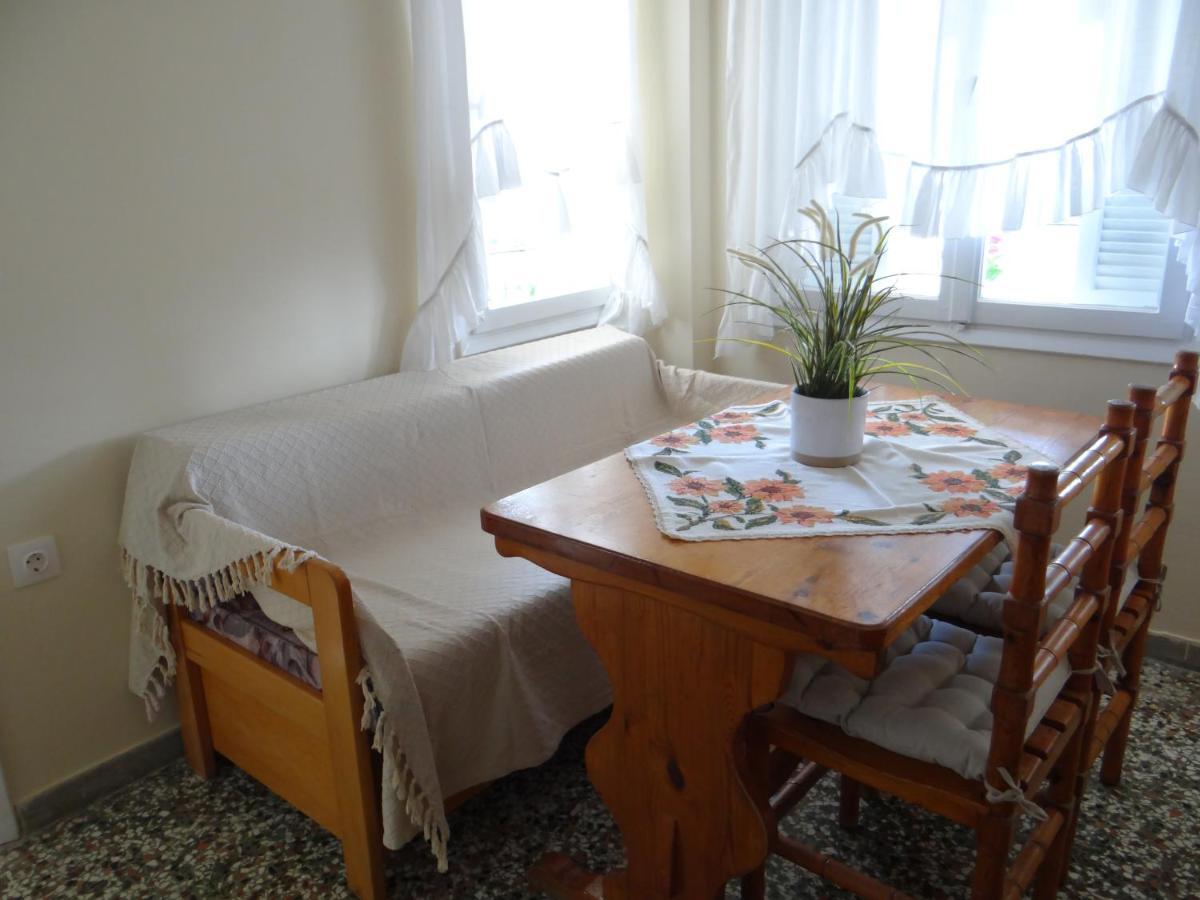 Estrella Rooms Nea Kallikrateia 외부 사진